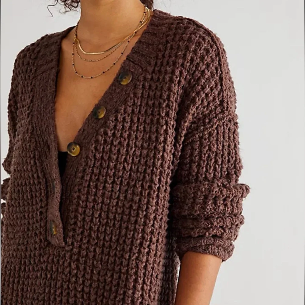 NWT Whistle Thermal Henley by Free People in size Medium